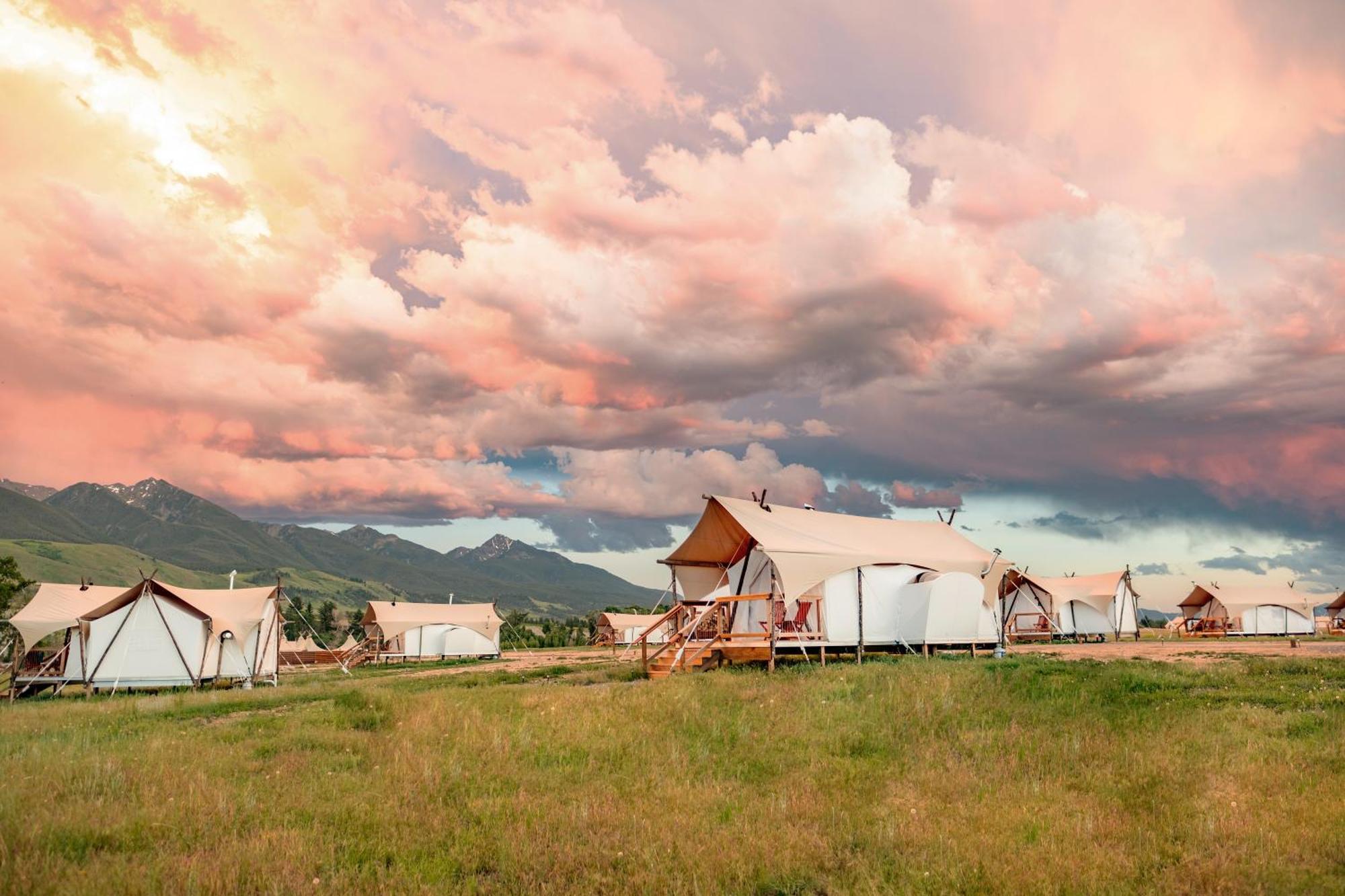 Under Canvas North Yellowstone - Paradise Valley Ливингстон Экстерьер фото