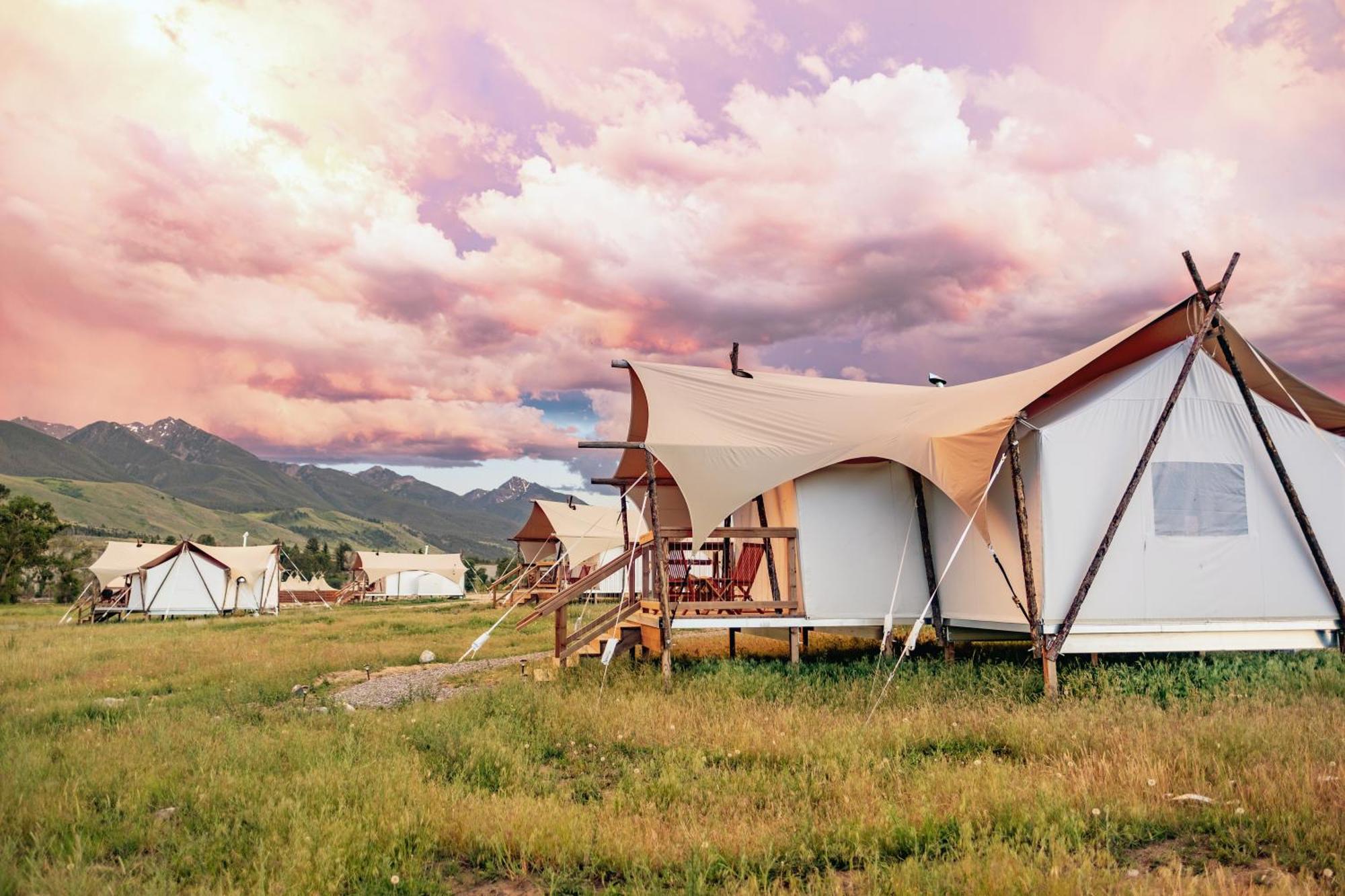 Under Canvas North Yellowstone - Paradise Valley Ливингстон Экстерьер фото